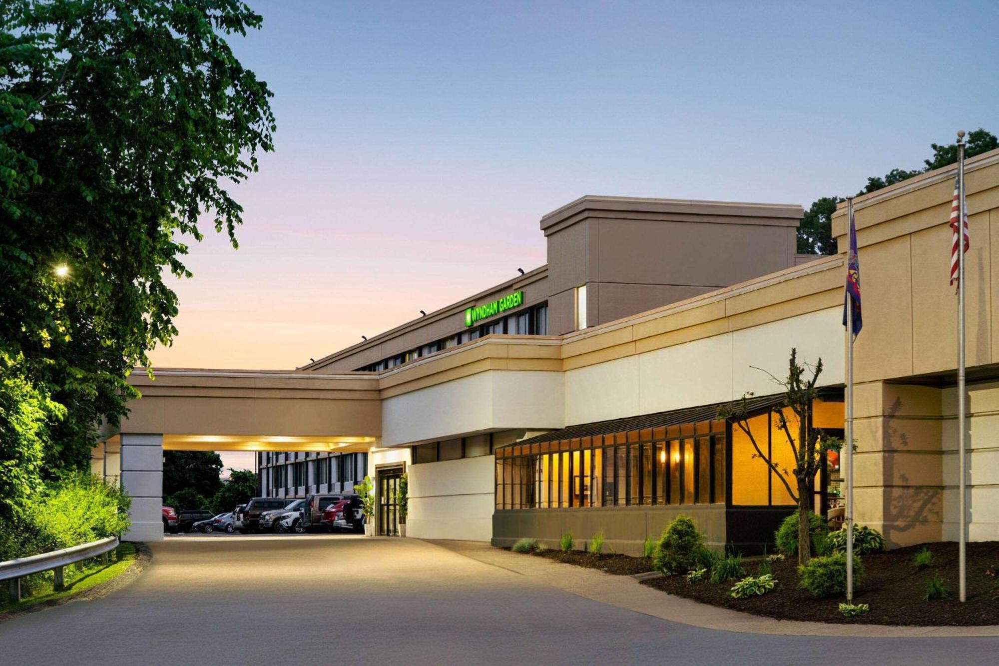 Wyndham Garden Inn Pittsburgh Airport Robinson Township Dış mekan fotoğraf