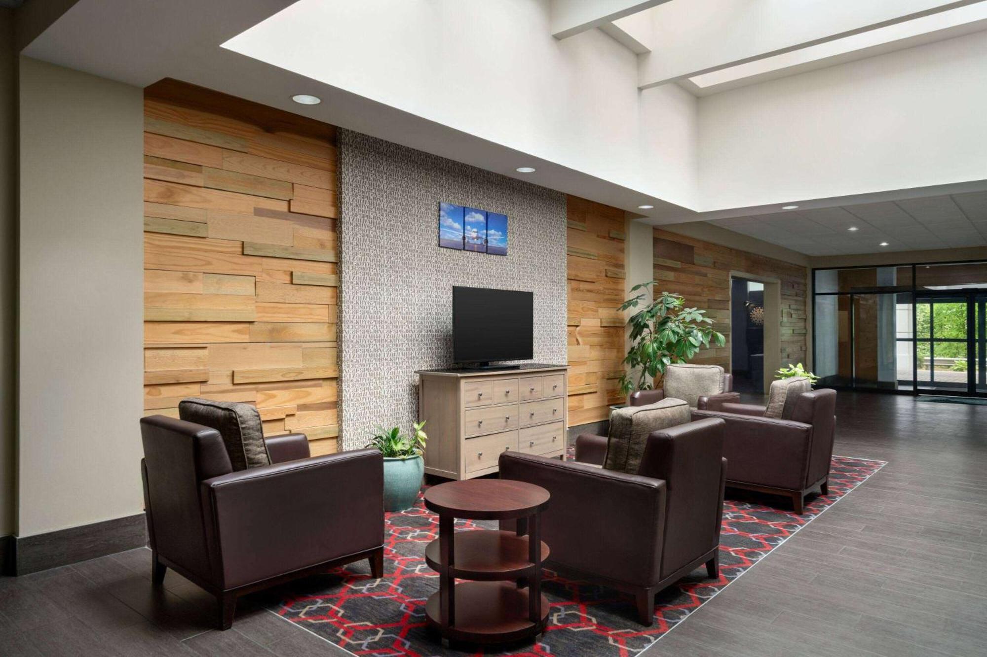 Wyndham Garden Inn Pittsburgh Airport Robinson Township Dış mekan fotoğraf